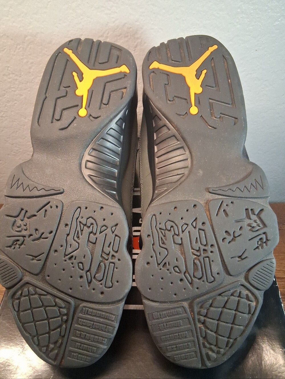 Jordan 9 Retro - Picture 6 of 7